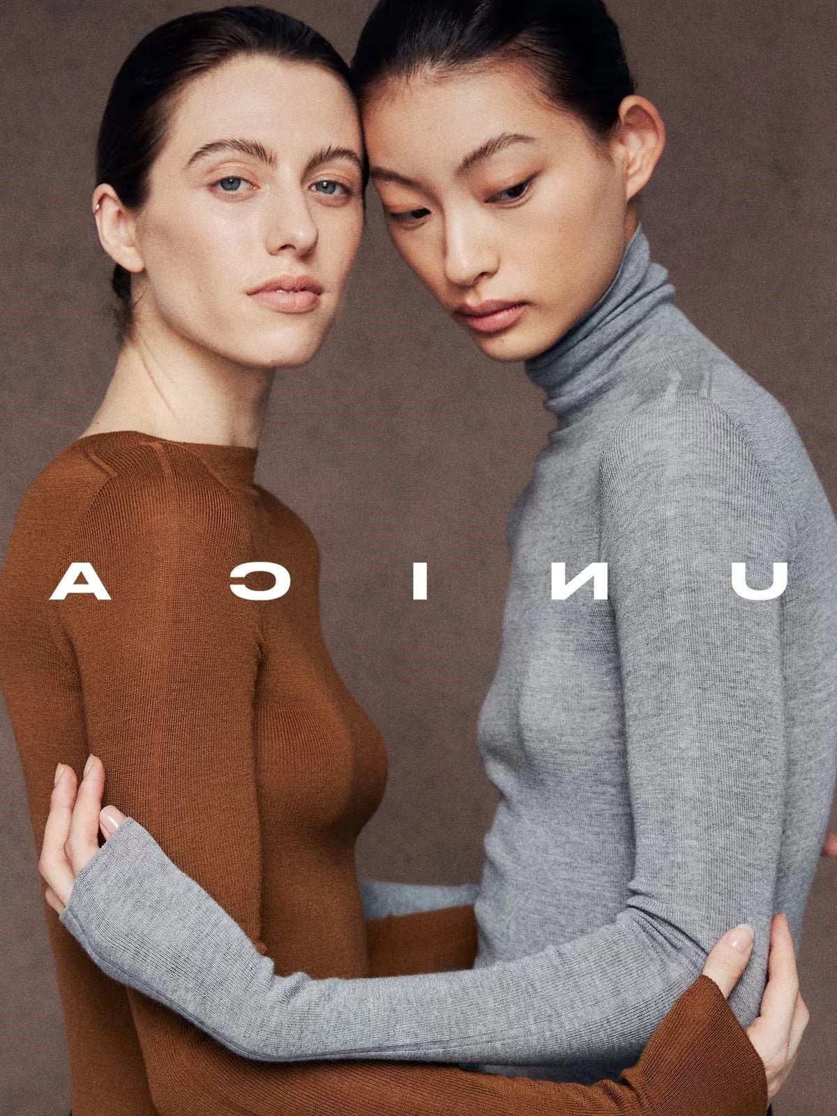 Italian Wool Seamless Knit Sweater