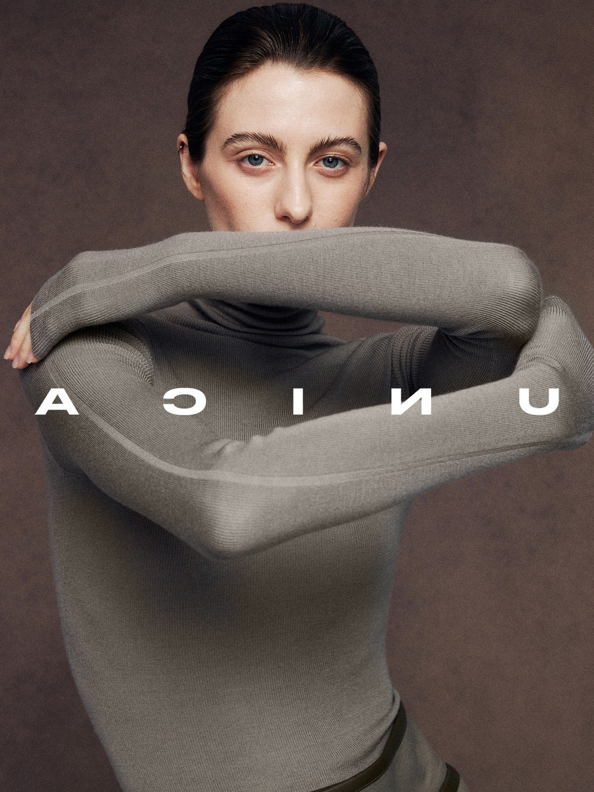 Italian Wool Seamless Knit Sweater
