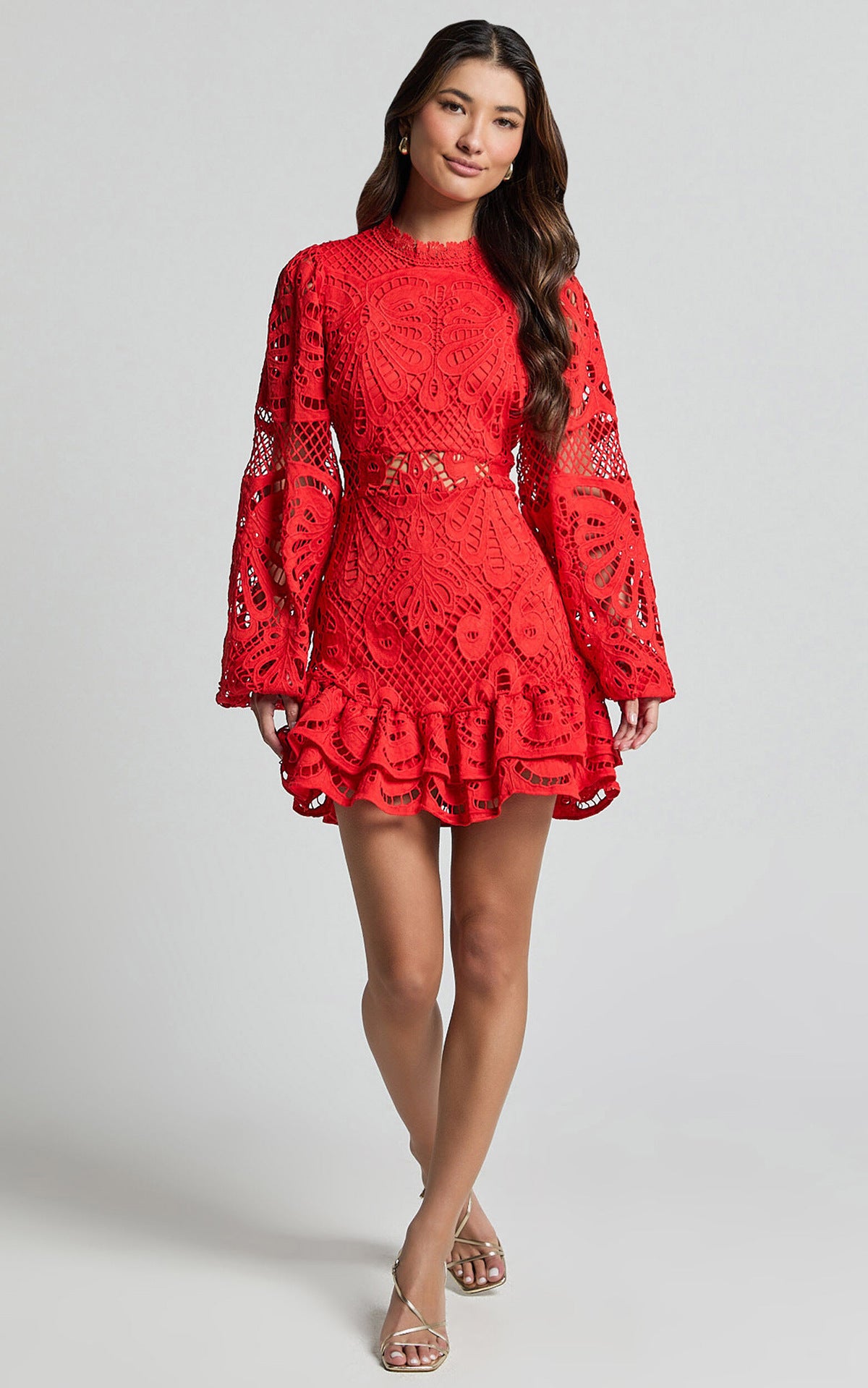 Standing collar lantern-style long-sleeved fitted dress