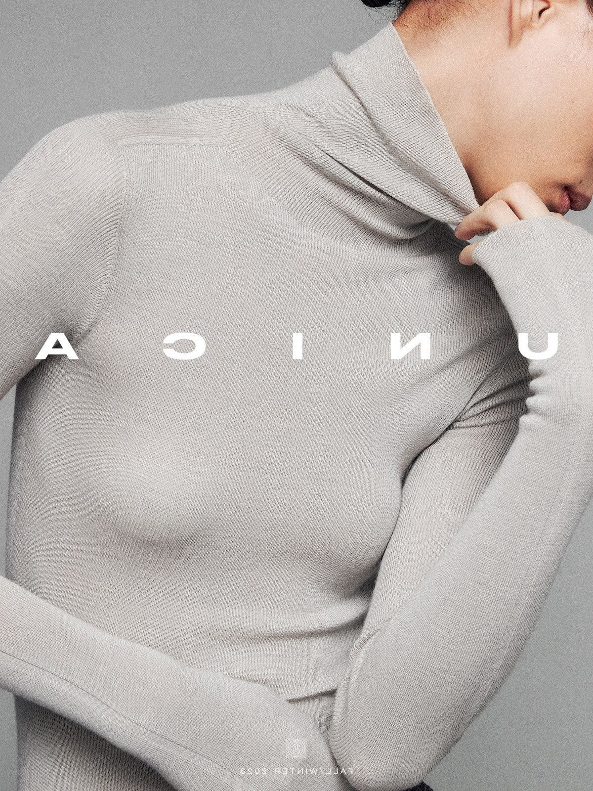 Italian Wool Seamless Knit Sweater