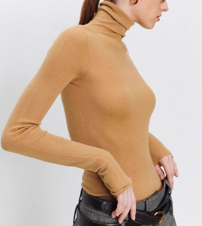 Italian Wool Seamless Knit Sweater