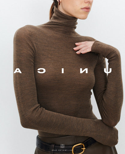 Italian Wool Seamless Knit Sweater